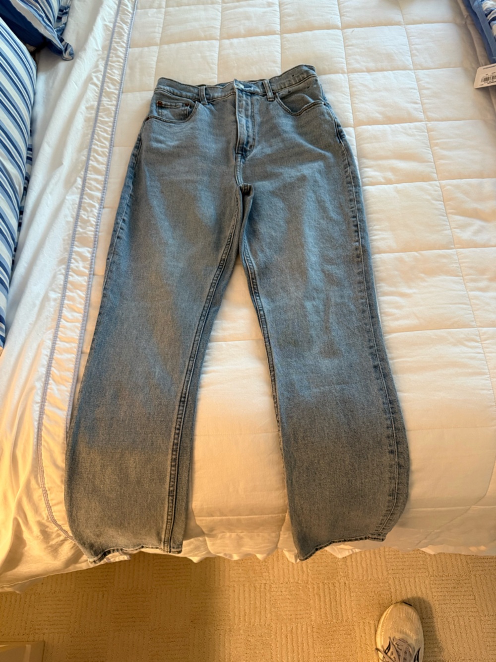Abercrombie Light Wash slim Straight-Leg Ultra High Rise Jeans - Curve Love